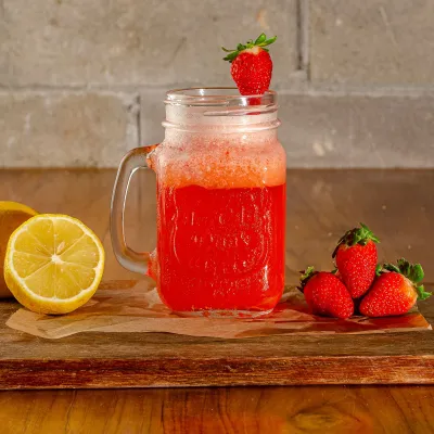 Çilekli Limonata